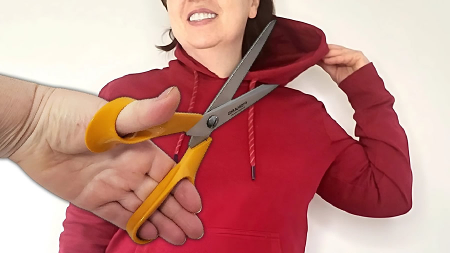 Quitar la Capucha de una Sudadera