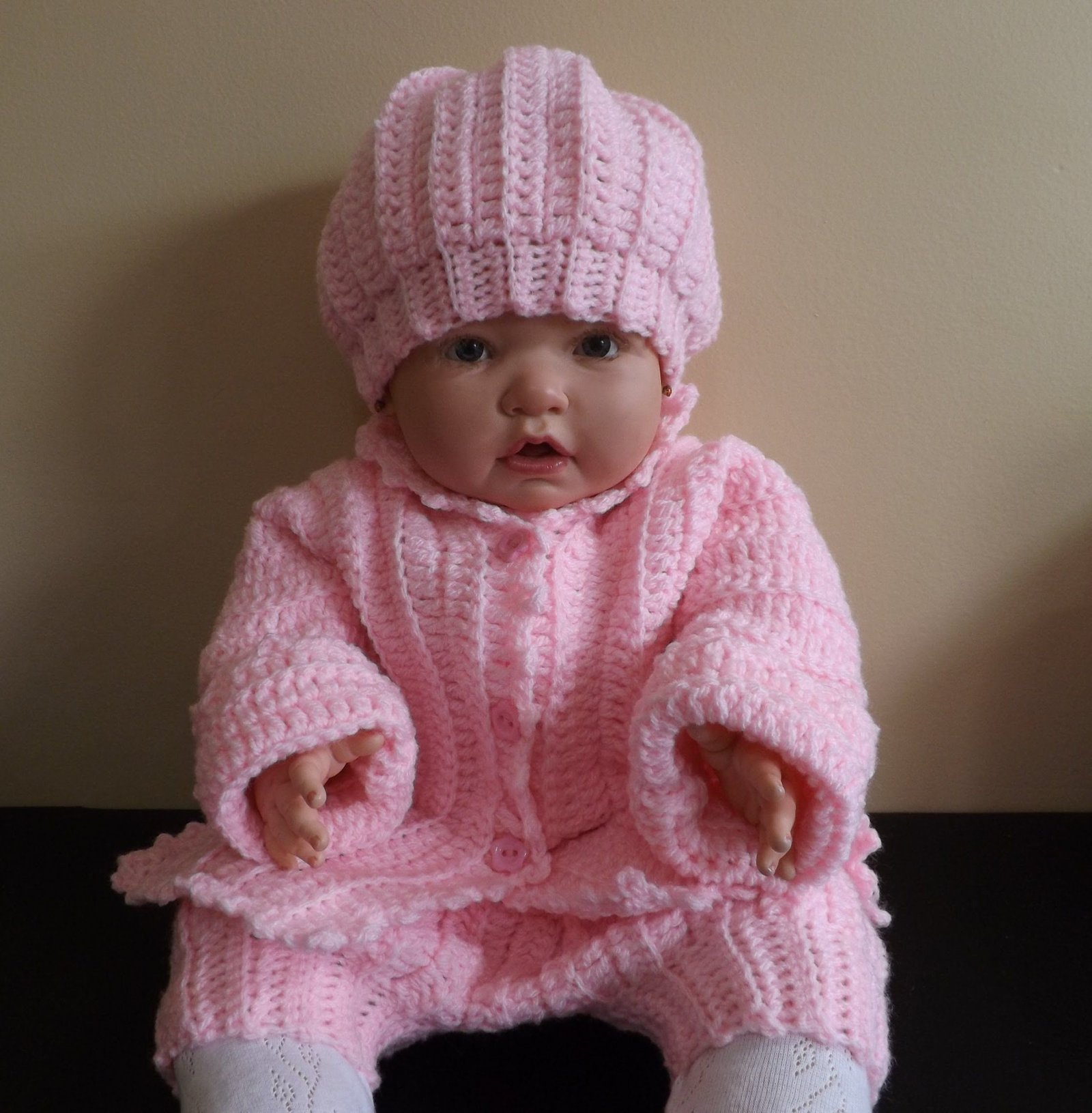 Conjunto a crochet para bebe - Patrones Mil
